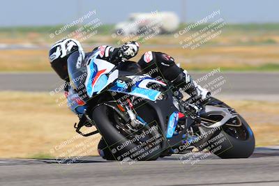 media/Apr-24-2023-Fastrack Riders (Mon) [[2ca7ef103c]]/Level 3/Session 1 (Sweeper)/